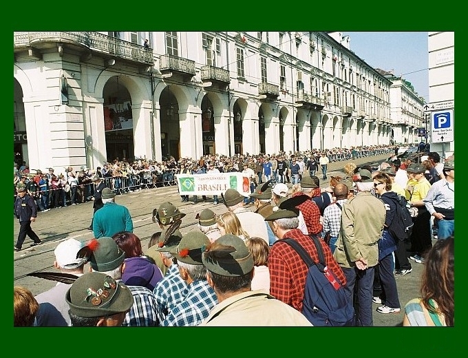 Sezioni estere - 3 Sezioni estere - 3