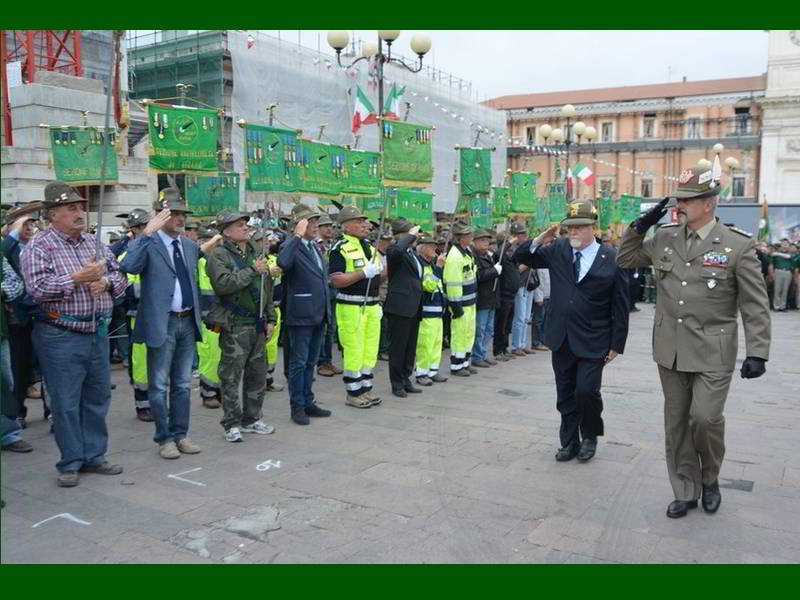 Arrivo bandiera di guerra 8
