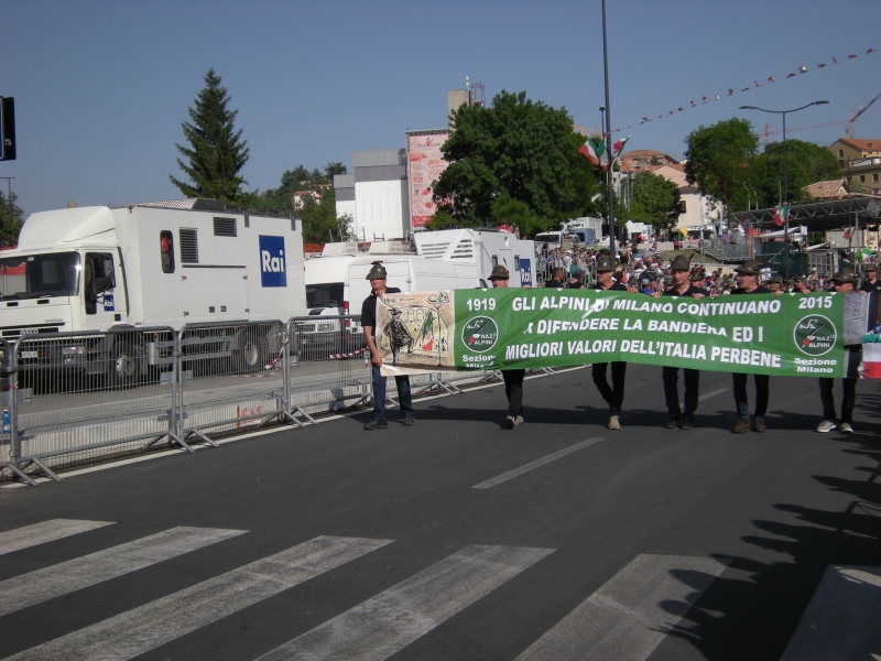 Sfilata 20/71 - Sezione di Milano