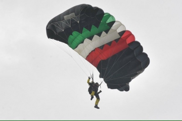 187