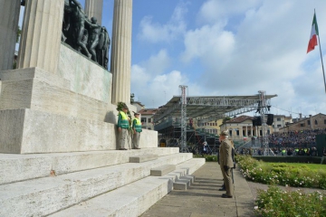 Alzabandiera_DSC_1677_TV17