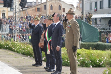 Alzabandiera_DSC_1680_TV17