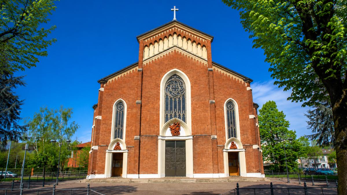Chiesa Parrocchiale di San Giorgio a Limbiate in Piazza Monsignor Redaelli